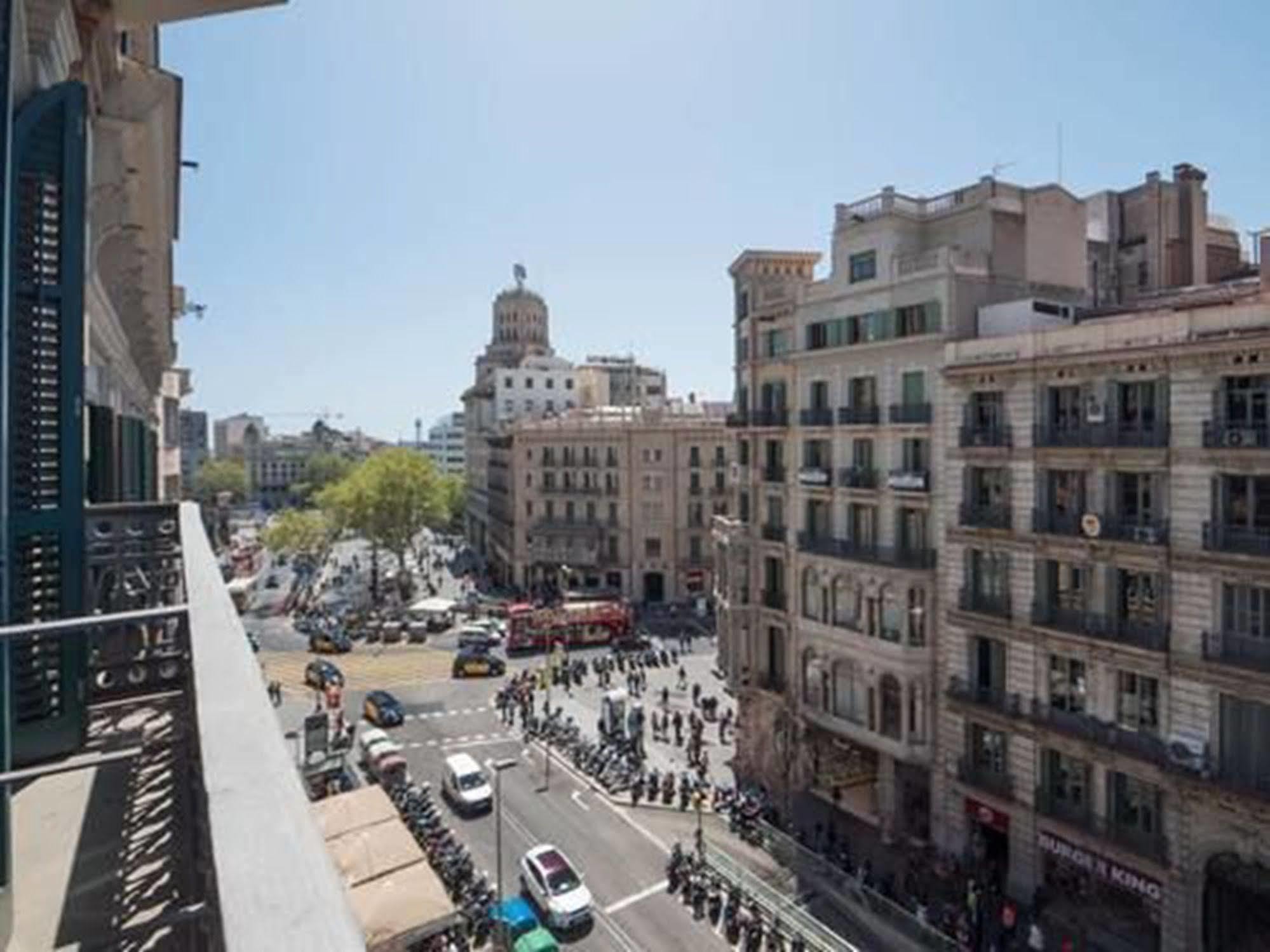 Rent Top Apartments Near Plaza De Catalunya Barcelona Exterior foto